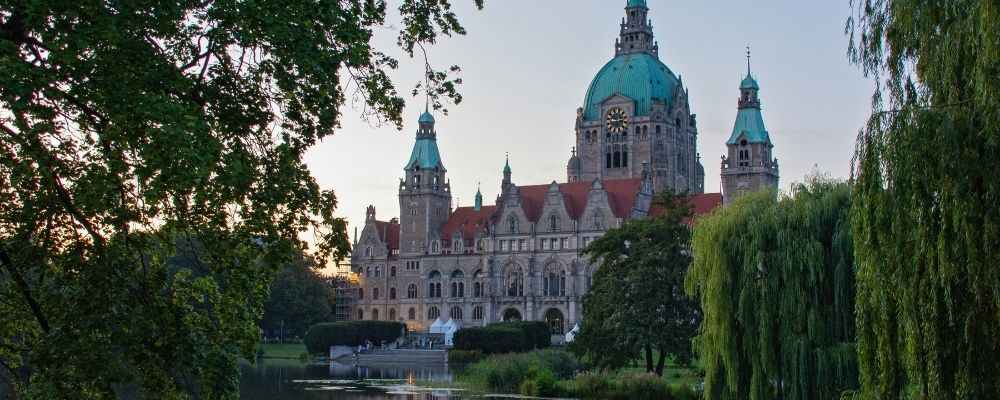 Aşağı Saksonya 2027 resmi tatil günleri